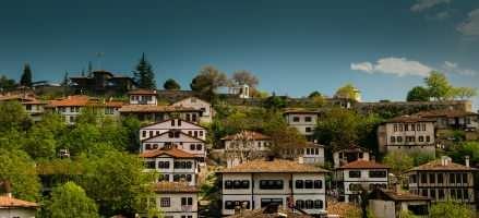 <p><strong>75. KARAB&Uuml;K: 353 bin 343</strong></p>
