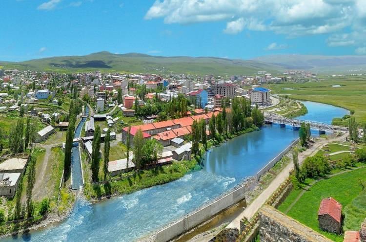 <p><strong>61. ARDAHAN: 553 bin 69</strong></p>

<p>&nbsp;</p>
