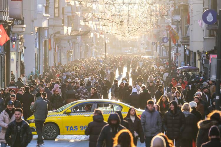 <p>T&Uuml;İK, herkes memleketine d&ouml;nse şehirlerin n&uuml;fusunun ne kadar olacağını hesapladı...</p>

<p>İŞTE HERKES MEMLEKETİNE D&Ouml;NERSE İLLERİN MEVCUT N&Uuml;FUSLARINDAKİ DEĞİŞİM ORANLARI&nbsp;</p>
