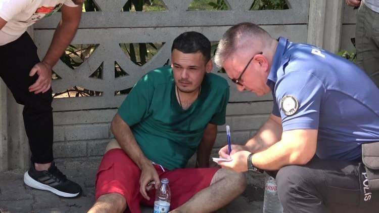 <p>Komşularının anne ve babasının yaşadığı evin yandığını ve annesinin i&ccedil;erde olduğunu s&ouml;ylemesi &uuml;zerine Umut M. koşarak olay yerine geldi.</p>

<p>&nbsp;</p>
