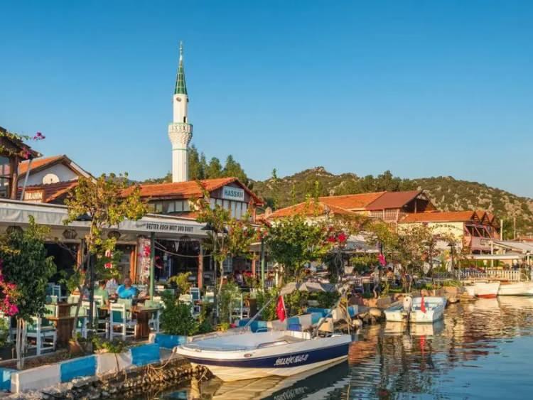 <p>Sadece huzurlu ve sessiz oluşu değil ekonomik yaşam koşullarıyla da öne çıkan ilçeler listede.</p>

<p>Özellikle sebze meyve fiyatlarının uygun olan iller ilk sırada yer aldı. </p>
