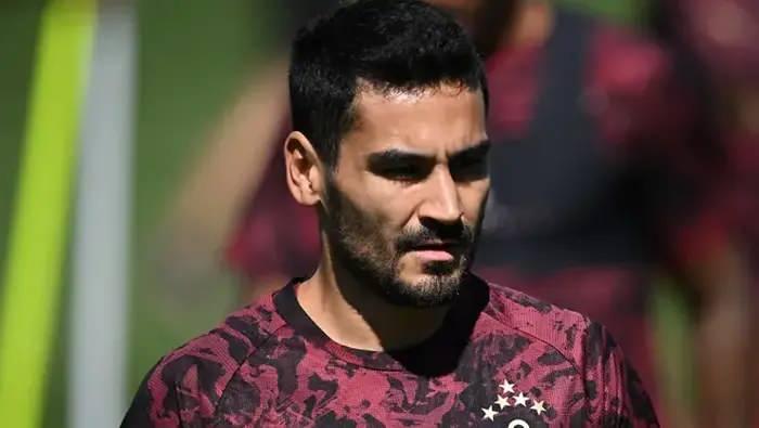 <p><strong>&Uuml;nl&uuml; futbolcunun bu yatırımı ailesi i&ccedil;in yaptığı &ouml;ğrenilirken, G&ouml;kt&uuml;rk'ten en kısa s&uuml;rede yeni aldıkları daireye taşınacakları da belirtildi.</strong></p>
