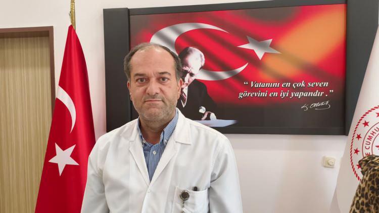 <p><span style="color:#FF0000"><strong>BAŞHEKİMDEN A&Ccedil;IKLAMA</strong></span></p>

<p>&nbsp;</p>

<p>&Ouml;te yandan Ka&ccedil;kar Devlet Hastanesi Başhekimi Uzm. Dr. Mehmet Han Alişan, acil iniş yapan u&ccedil;akta kurtarılan 2 kişinin, hastanedeki tedavilerine ilişkin a&ccedil;ıklamada bulundu.&nbsp;</p>
