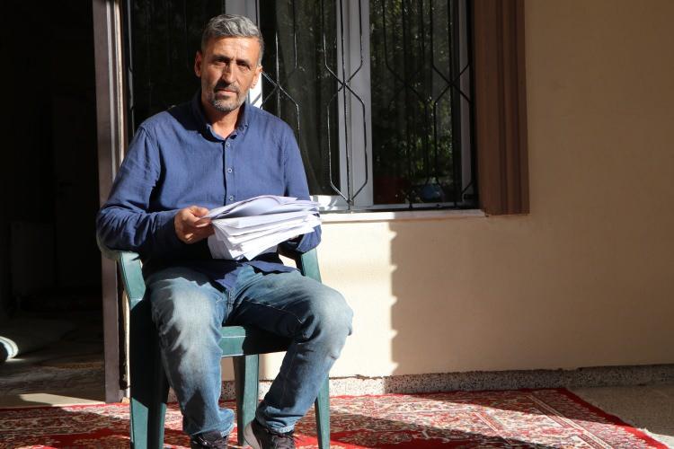 <p>&Ccedil;ocuklarının bakımını &uuml;stlendiği i&ccedil;in &ccedil;alışamadığını da kaydeden Asilay, diğer 2 &ccedil;ocuğunun da b&ouml;brek hastası olduğunu, kendisinin de sağlık sorunları bulunduğunu s&ouml;yledi.&nbsp;</p>

<p>&nbsp;</p>

<p>Tek b&ouml;brekli olduğunu ve kalbinde mitral yetmezlik bulunduğunu ifade eden Asilay, maddi imkanlarının &ccedil;ocuklarının tedavi ve bakım ihtiya&ccedil;larını karşılamaya yetmediğini dile getirdi.&nbsp;</p>
