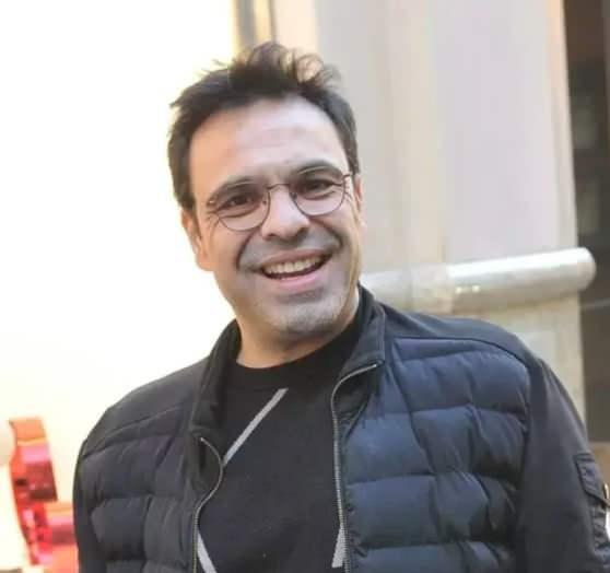 <p>Şişli İl&ccedil;e Emniyet M&uuml;d&uuml;rl&uuml;ğ&uuml; ekipleri, Karacan'ın annesi İ.K.'nın da ifadesini aldı. Anne İ.K. ifadesinde, oğlunun olay g&uuml;n&uuml; iftar programına katıldıktan sonra eve bilgisayar ile geldiğini, bilgisayarın kendisine hediye edildiğini, birka&ccedil; g&uuml;n sonra oğlu odasında uyurken, kapı &ccedil;aldığını, Okan Karacan'ın kendisine bilgisayarı almaya geldiler, gelen kişiye bilgisayarı "ver" dediği &ouml;ğrenildi.</p>
