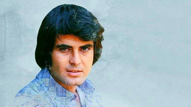 <p>Tarık Akan: Tahsin tarık &Uuml;reg&uuml;l</p>
