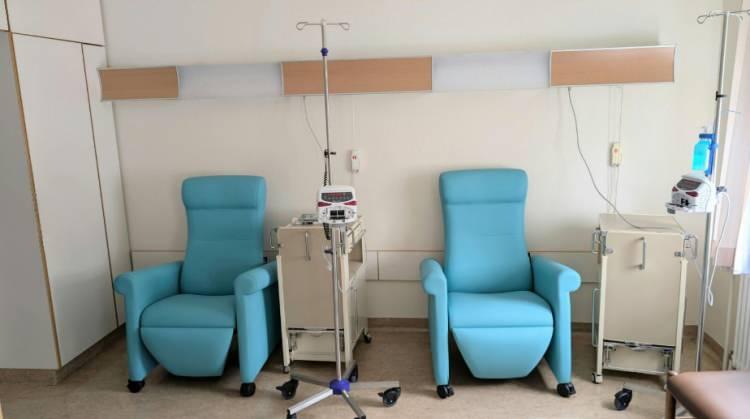 <p>Jones&rsquo;un avukatı Fiona Tinsley&rsquo;nin verdiği bilgilere g&ouml;re, Coventry&rsquo;deki University Hospital&rsquo;da g&ouml;rev yapan kanser uzmanı Prof. Ian Brown, biyopsi sonu&ccedil;ları hen&uuml;z kesinleşmeden Jones&rsquo;a 4. derece glioblastoma teşhisi koydu.&nbsp;Glioblastoma, en agresif beyin kanseri t&uuml;rlerinden biri olarak biliniyor.</p>

<p>&nbsp;</p>
