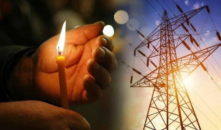 <p>Elektrik kesintilerinin başlangı&ccedil; ve sona erme saatleri her b&ouml;lge i&ccedil;in farklılık g&ouml;sterecek. Planlı &ccedil;alışmalar tamamlandık&ccedil;a elektrik enerjisinin yeniden verilmesi bekleniyor. Ancak saha &ccedil;alışmalarının planlanandan erken veya ge&ccedil; tamamlanması halinde kesinti s&uuml;relerinde değişiklik yaşanabilecek.</p>

<p>&nbsp;</p>
