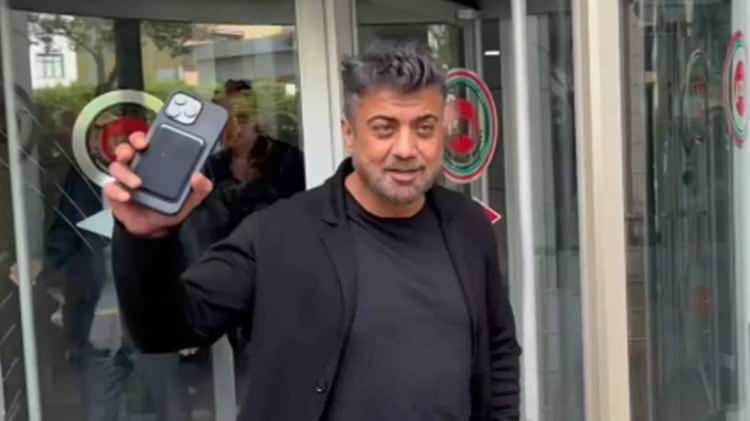 <p>Şaşmaz, Osman Sınav'ın Hasan Atilla Uğur ile ilk defa Deli Y&uuml;rek Bumerang Cehennemi filminin &ccedil;ekiminde tanıştığını belirterek, <strong>"Diyarbakır'da jandarma b&ouml;lgesinde yapılan &ccedil;ekimler esnasında jandarmadan izin almamız gerekiyordu. Osman Sınav, Hasan Atilla Uğur'la bu vesileyle tanıştı. Osman Sınav ile Hasan Atilla Uğur arasında dostluk ilerledi, sık g&ouml;r&uuml;ş&uuml;yorlardı. Bu vesileyle ben de Hasan Atilla Uğur'la tanışmış oldum ancak hi&ccedil;bir zaman benim kendisiyle bireysel bir ilişkim olmadı."</strong> ifadelerini kullandı.</p>

<p>&nbsp;</p>
