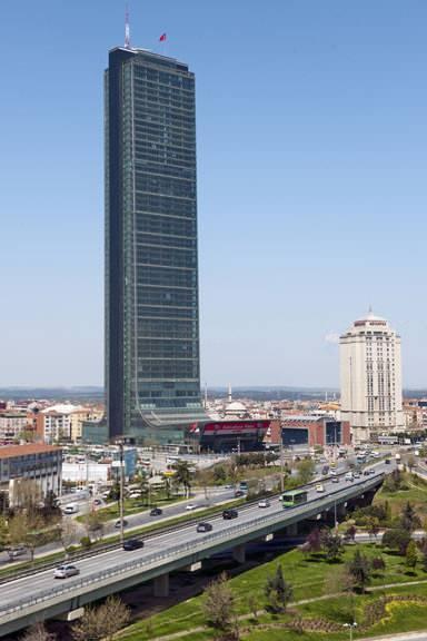 <p><strong><span style="color:#B22222">5) İSTANBUL İSTANBUL SAPPHİRE&nbsp;| </span>261 METRE</strong></p>
