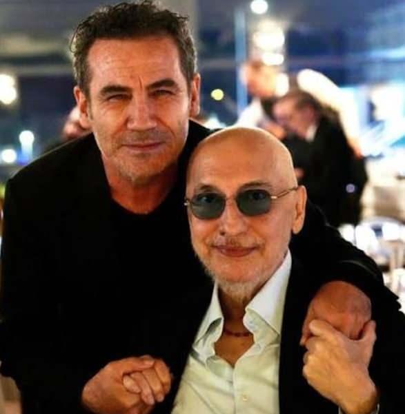 <p>Olgun'un "Beni evime g&ouml;t&uuml;r&uuml;n" talebi &uuml;zerine doktorların değerlendirmesi ve ailesinin onayıyla harekete ge&ccedil;ildi. Sanat&ccedil;ı i&ccedil;in evinde ihtiya&ccedil; duyabileceği t&uuml;m tıbbi koşullar hazırlandı.</p>
