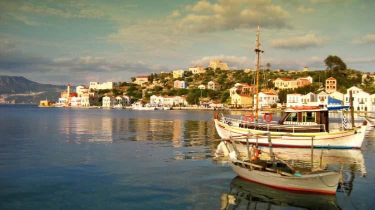 <p><strong>5 BİN EURO İ&Ccedil;İN 1 YIL YAŞAMAK GEREKİYOR</strong></p>

<p>&nbsp;</p>
