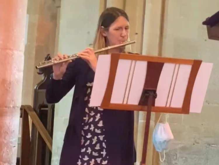 <p>İngiltere'de yaşayan Elizabeth Misselbrook, 2019 yılında sol tırnağından birinde ş&uuml;pheli kahverengi bir &ccedil;izgi fark etti.</p>
