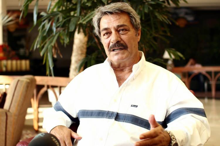 <p><strong>Yeşil&ccedil;am'ın usta sanat&ccedil;ısı Kadir İnanır'ın mirasıyla ilgili tartışmalar s&uuml;rerken İnanır'ın t&uuml;m mirasını hayat arkadaşı J&uuml;lide Kural'a bıraktığının ortaya &ccedil;ıkmasıyla birlikte yeğeni Levent İnanır vasiyetin hazırlanma s&uuml;recine ilişkin dikkat &ccedil;eken iddialarda bulunmuştu.</strong></p>
