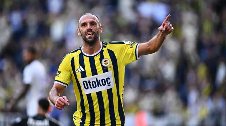 <p>&nbsp;</p>

<p><strong>Mundo Deportivo (İspanya): Fenerbah&ccedil;e'nin tarihi 8-0'lık zaferinde Muriqi d&ouml;rt, Greenwood ise iki gol attı</strong><br />
&nbsp;"Fenerbah&ccedil;e, Ey&uuml;pspor'u 8-0'lık skorla yenerek tarihinin en b&uuml;y&uuml;k galibiyetine imza attı. Futbolumuzun son yıllarda g&ouml;rd&uuml;ğ&uuml; en b&uuml;y&uuml;k oyunculardan biri olan 32 yaşındaki Vedat Muriqi'nin başrolde olduğu bir zafer. Eski Mallorca forveti d&ouml;rt gol atarak, yeni kul&uuml;b&uuml;nde bu korsanın neler yapabileceğini g&ouml;sterdi."</p>

<p>&nbsp;</p>
