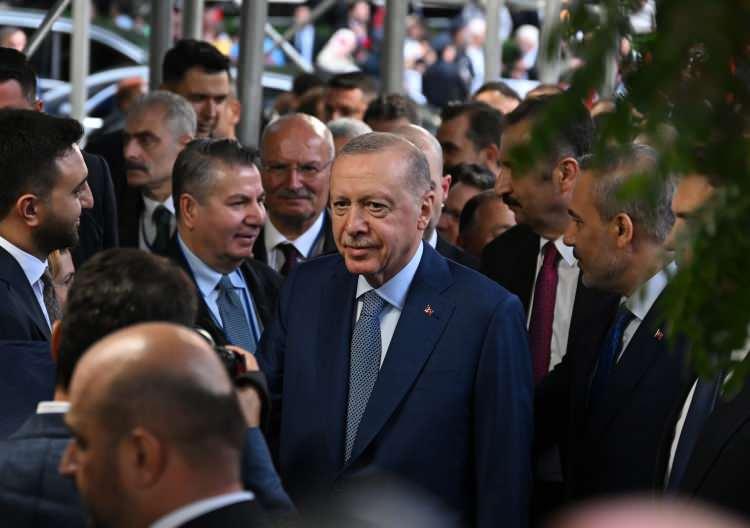 <p>Erdoğan yoğun temaslarına devam ediyor.&nbsp;<br />
&nbsp;</p>

<p>&nbsp;</p>
