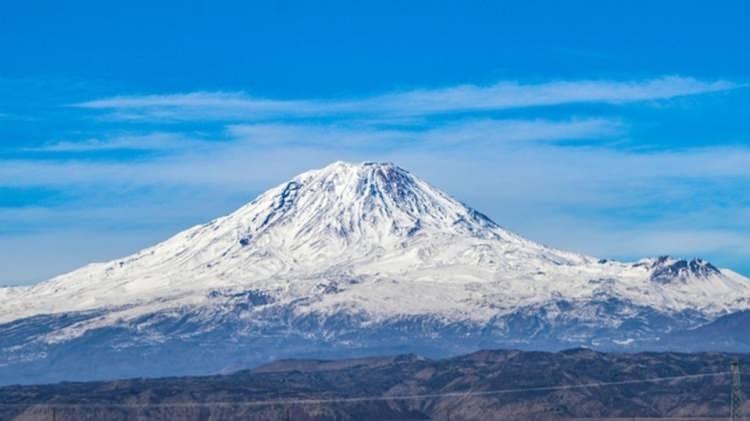 Alman araştırmacılar peşine d&uuml;şt&uuml;! Ağrı Dağı'nın zirvesinde yeni araştırma