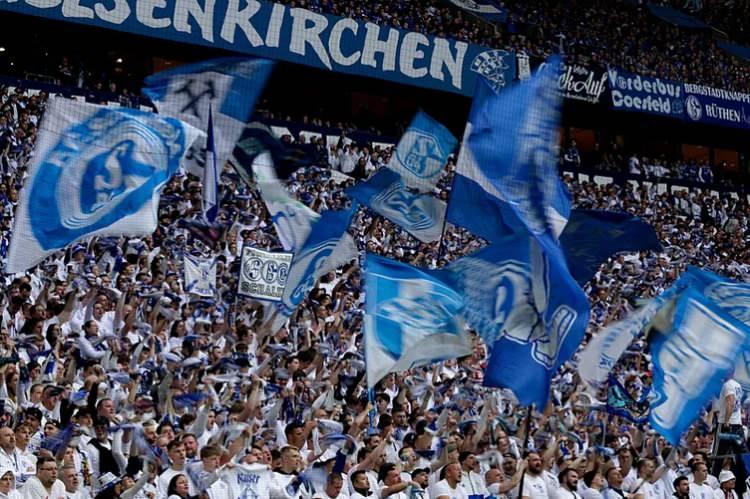 <p>30- Schalke 04</p>
