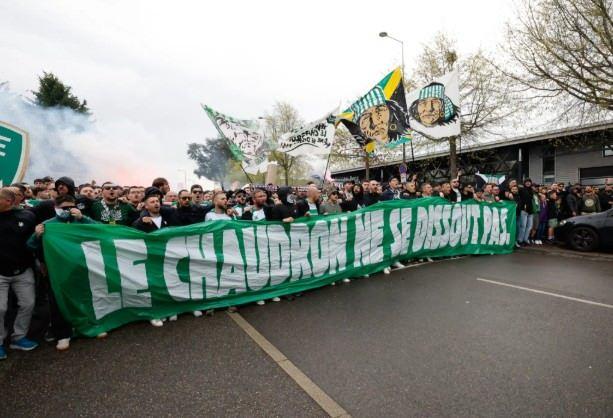 <p>19. Saint- Etienne</p>
