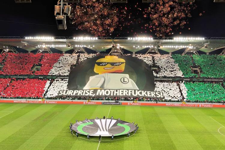 <p>1- Legia Varşova<br />
<br />
<br />
*** Beşiktaşlı ve Fenerbah&ccedil;eli pek &ccedil;ok futbolsever, yapay zekanın sıralamasına tepki g&ouml;sterdi ve taraftarlarının Zagreb, Split, Varşova gibi takımlardan daha iyi olduğunu savundu.</p>
