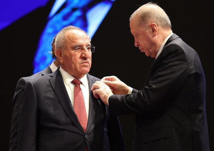 <p><strong><span style="color:#B22222">HASAN TURGUT&nbsp;</span> |&nbsp; <span style="color:#B22222">&nbsp;</span>ŞIRNAK / KARALAR BELDE BELEDİYE BAŞKANI</strong></p>
