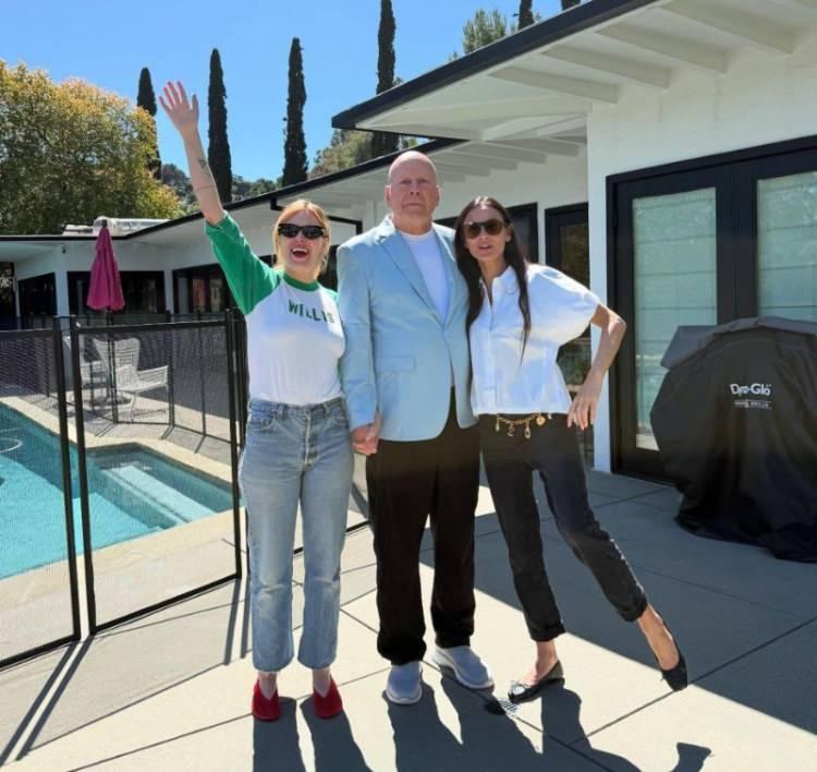 <p>Tallulah Willis'in Bruce Willis ile verdiği poz, sosyal medyada ilgi g&ouml;rd&uuml;.<strong> İşte o poz...</strong></p>
