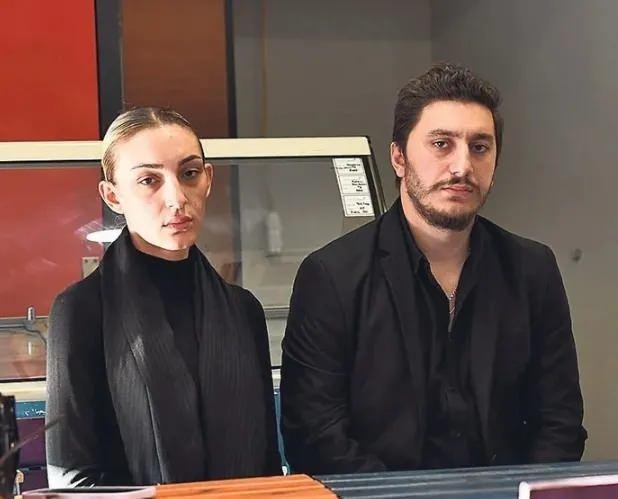 <p><strong>Yalova 1'inci Ağır Ceza Mahkemesi'nde g&ouml;r&uuml;lecek duruşma merakla beklenirken, G&uuml;ll&uuml;'n&uuml;n oğlu Tuğberk Yağız G&uuml;lter, sosyal medya hesabından yaptığı paylaşımla duruşmaya dikkat &ccedil;ekerek annesinin sevenlerine şu s&ouml;zlerle &ccedil;ağrıda bulundu:</strong></p>
