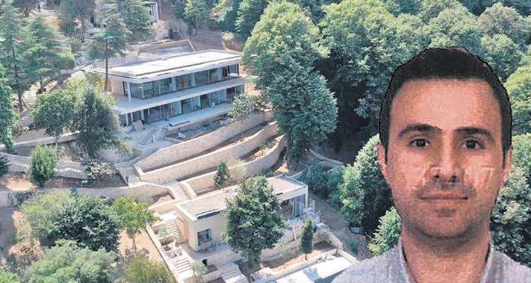 <p>Soruşturma aşamasında etkin pişmanlık ifadesi veren &Ouml;ner hakkında iddianamede yapılan değerlendirmede, kuruluş aşamasından itibaren &ouml;rg&uuml;t i&ccedil;erisinde yer aldığı belirtilmişti.</p>

<p>İddianamede &Ouml;ner'in, Boğazi&ccedil;i &ouml;ng&ouml;r&uuml;n&uuml;mde kalan yapılara ilişkin &ouml;nemli iş insanları ile yaptığı g&ouml;r&uuml;şmeleri &ouml;rg&uuml;t lideri Ekrem İmamoğlu'na ilettiği, &ouml;rg&uuml;t liderinin talimatına g&ouml;re dosyaların uygun g&ouml;r&uuml;lmesi i&ccedil;in, r&uuml;şvet olarak hayır işi, kreş, okul, k&uuml;t&uuml;phane taleplerinde bulunduğu iddianamede a&ccedil;ıklanmıştı.</p>
