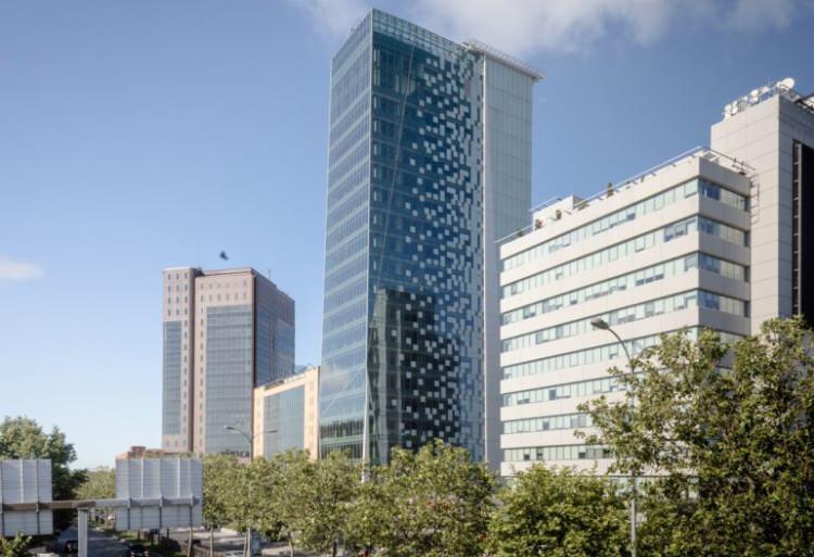 <p><em><strong>Doğuş Grubunun Maslak'taki merkezinde yalnızca bir kez g&ouml;r&uuml;şt&uuml;m. G&ouml;r&uuml;şmede raylı sistemlerden doğan alacaklarından yaklaşık 10 milyon dolar tutarındaki kısmından feragat edilmesi hususunda başkanın bir &ouml;nerisi olduğunu ilettim. Onun &uuml;zerine s&uuml;re&ccedil; benim a&ccedil;ımdan sona erdi. Benim g&ouml;r&uuml;şmemin ana konusu kamu faydasına ilişkin olup İBB'den alacaklarının bir kısmından kamu lehine feragatına ilişkindir. Devam eden s&uuml;re&ccedil;te desteğin alacaktan feragat şeklinde değil Hatay depremine market kar uygulaması kapsamında bir bağış olarak ger&ccedil;ekleştirildiğini duydum."</strong></em> şeklinde konuştu.</p>
