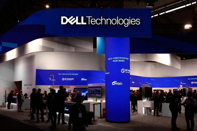 <p>Yaklaşık $260B (Milyar Dolar) mal varlığına sahiptir.</p>

<p>Bilgisayar &uuml;reticisi Dell Technologies'in kurucusu ve CEO'sudur.</p>
