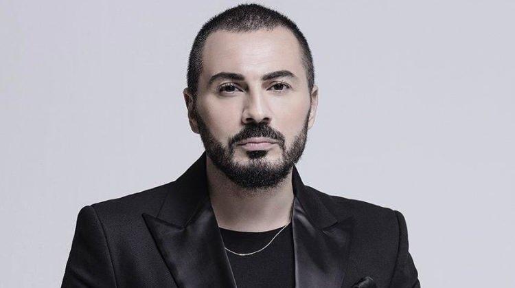 <p>90'lı yıllarda b&uuml;y&uuml;k &ccedil;ıkış yakalayarak T&uuml;rk pop m&uuml;ziğinde &ouml;nemli bir yer edinen Rober Hatemo, konser &ouml;ncesi basın mensuplarının sorularını yanıtladı.&nbsp;</p>
