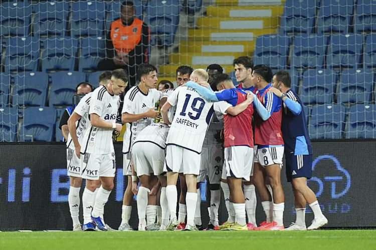 <p>10- Kasımpaşa |&nbsp;42.1 milyon Euro<br />
(G&uuml;ncel takım değeri)</p>
