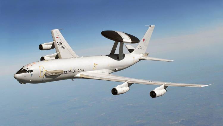 <p><strong><span style="color:#B22222">E-3 SENTRY AWACS&nbsp;</span> |&nbsp; 1 ADET</strong></p>
