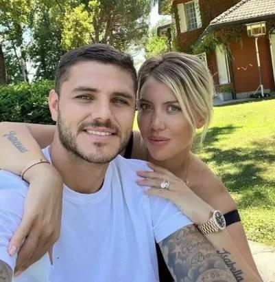 <p>Mahkeme; &uuml;nl&uuml; &ccedil;ifti boşadı ve boşanmanın ardından Icardi bir paylaşım yaparak konuyla ilgili bilgilendirme yaptı.&nbsp;</p>
