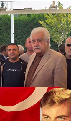 <p>T&ouml;rene sanat d&uuml;nyasından bir&ccedil;ok isim katılırken, usta oyuncu Serdar G&ouml;khan da eşi Ş&uuml;kran G&ouml;khan ile birlikte cenazede yer aldı.</p>

<p>&nbsp;</p>
