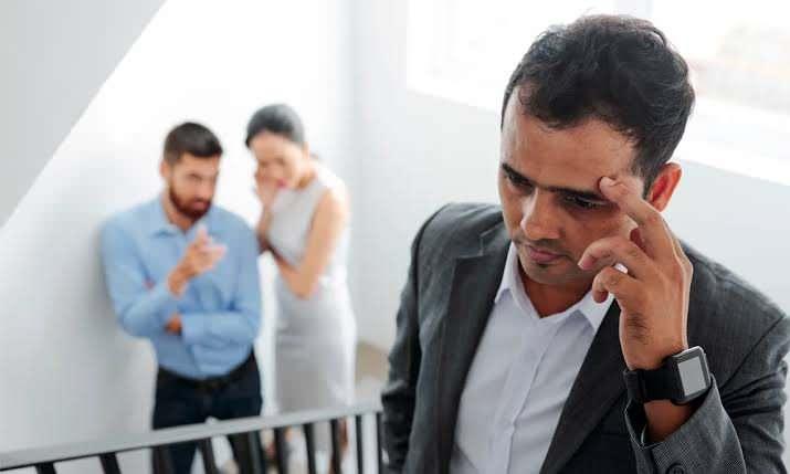 <p>İddiaya g&ouml;re M.N. ile G.&Uuml;. isimli iki iş&ccedil;i, WhatsApp yazışmalarında işyerine dair d&uuml;ş&uuml;ncelerini paylaştı.</p>

