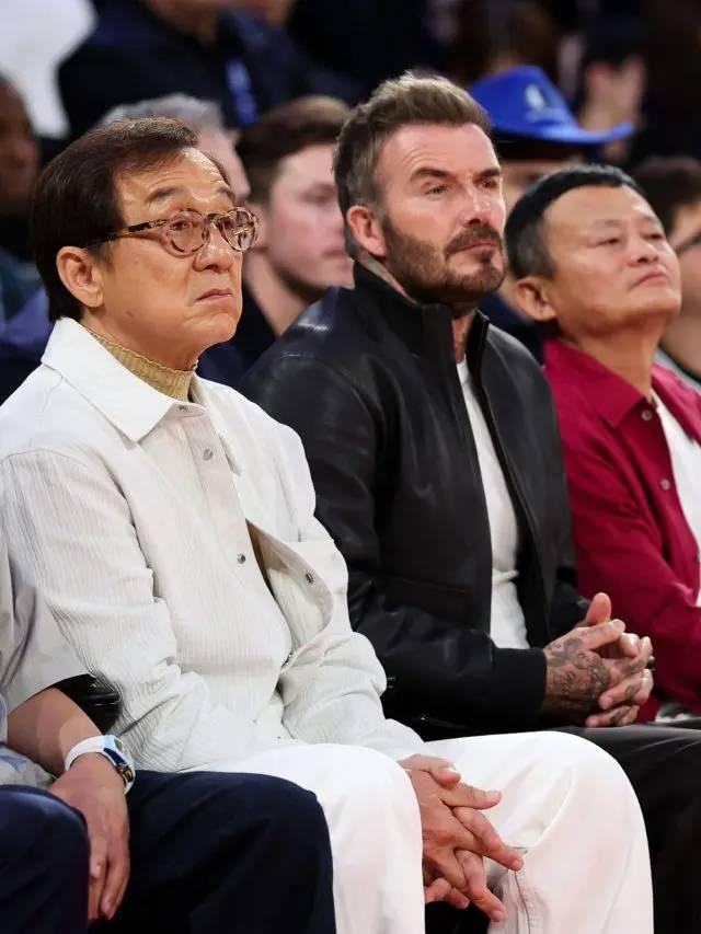 <p><span style="color:#B22222"><strong>&Uuml;&Ccedil; &Uuml;NL&Uuml; İSİM AYNI KAREDE</strong></span></p>

<p><br />
Organizasyonun dikkat &ccedil;eken ayrıntılarından biri de Jackie Chan'ın yanındaki isimlerdi. Usta oyuncu, İngiliz futbolunun d&uuml;nyaca &uuml;nl&uuml; eski yıldızı David Beckham ve &Ccedil;inli iş insanı Jack Ma ile birlikte karşılaşmayı saha kenarından takip etti.</p>

<p>&nbsp;</p>
