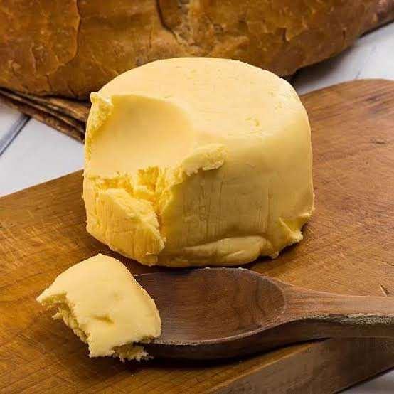 <p><span style="color:#B22222"><strong>MANTEİGA DOS A&Ccedil;ORES (TEREYAĞI) &ndash; </strong></span></p>

<p><strong>PORTEKİZ</strong></p>
