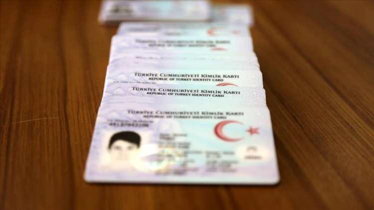 <p>Başvuruların ardından, taşıdığı anlam nedeniyle sosyal yaşamda &ccedil;eşitli sıkıntılara yol a&ccedil;an bazı soyadlarının diğerlerine kıyasla daha fazla değiştirildiği belirlendi.</p>
