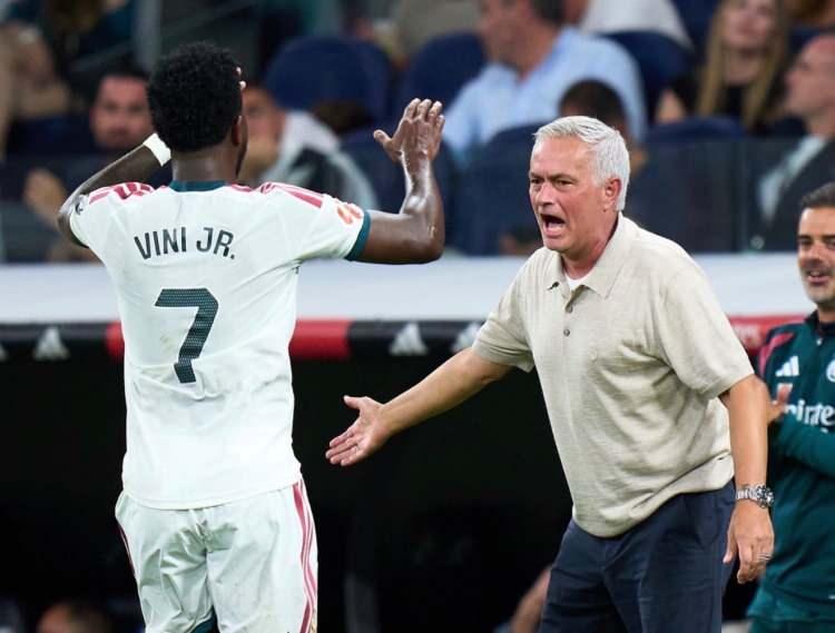 <p>4- Vinicius Junior | -10 milyon euro | 130 milyon euro</p>
