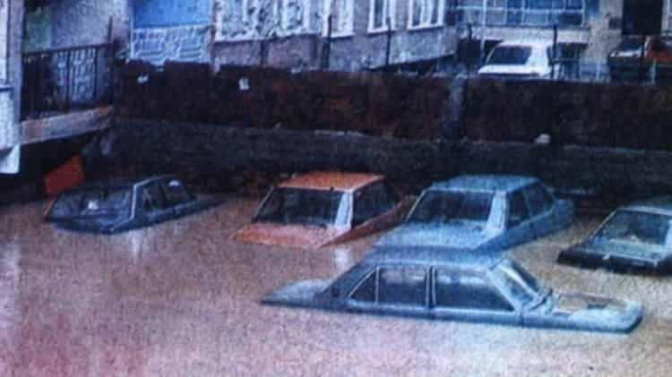 <p><strong>17 EKİM 1985 - ŞİLE - 199,3 KG</strong></p>

<p>41 yıl boyunca kırılamayan resmi MGM ana istasyon rekoru.</p>
