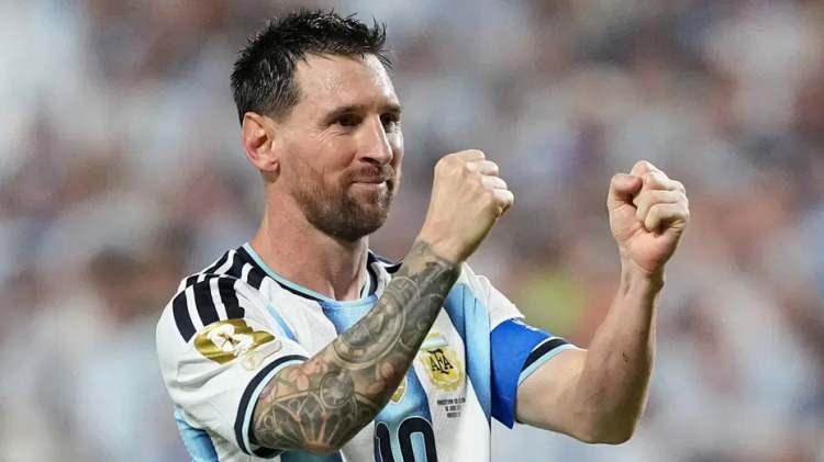 <p><strong>Arjantinli yıldız futbolcu Lionel Messi&rsquo;nin adı, Peru&rsquo;nun And Dağları&rsquo;nda keşfedilen yeni bir bitki t&uuml;r&uuml;ne verildi.</strong></p>
