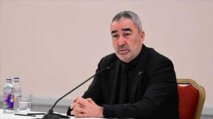 <p>Bu plan doğrultusunda Gen&ccedil; Milli Takımlar Teknik Koordinat&ouml;r&uuml; Samet Aybaba'nın UEFA Uluslar A Ligi'nde 12 Kasım'daki Bel&ccedil;ika ve 15 Kasım'daki Fransa karşılaşmaları i&ccedil;in ge&ccedil;ici olarak Ay-Yıldızlı takımın başına getirilebileceği belirtildi.</p>
