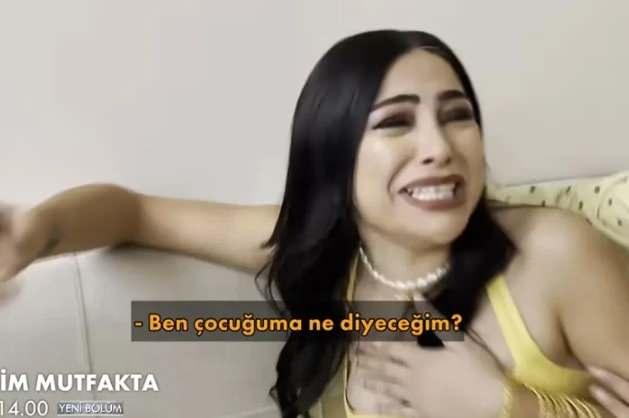 <p>Yarışmanın fragmanında Beyhan &Ouml;ks&uuml;z&rsquo;&uuml;n "Olamaz, beni bırakın!" diye feryat ettiği, gelini Yeşim&rsquo;in ise "Ben babasız b&uuml;y&uuml;tmeyeceğim oğlumu!" dediği g&ouml;r&uuml;ld&uuml;.</p>

<p>​</p>
