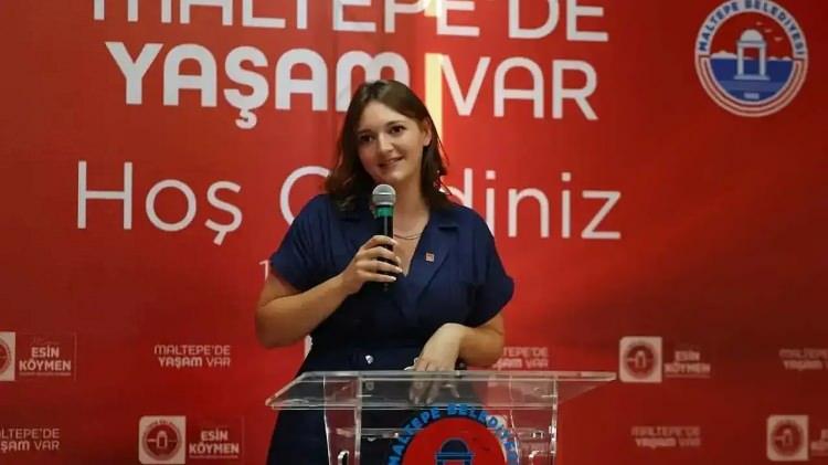 <p><span style="color:#B22222"><strong>BURCU MAZICIOĞLU</strong></span></p>
