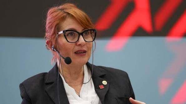 <p><span style="color:#B22222"><strong>G&Uuml;LDEM ATABAY</strong></span></p>

