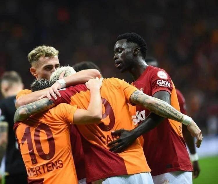<p><strong><span style="color:#B22222">ARTVİN&nbsp;</span> |&nbsp; GALATASARAY</strong></p>
