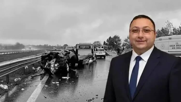 <p>Anadolu Otoyolu'nun Kaynaşlı mevkisinde, Ankara istikametinde seyir halindeyken zincirleme trafik kazasına karışan ve ağır yaralanan &Uuml;sk&uuml;dar Belediye Başkan Vekili D&uuml;ndar Ziya G&uuml;ltekin'den acı haber geldi.</p>
