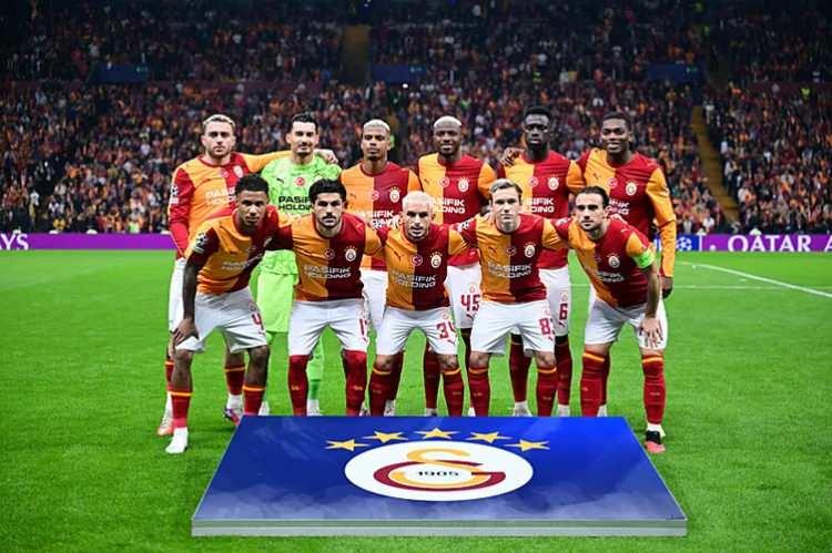 <p><strong>2045 - GALATASARAY<br />
<br />
*** Yapay zeka, 2045 yılında yani 19 yıl sonra UEFA Avrupa Ligi'nde Galatasaray'ın şampiyon olacağını iddia etti.</strong></p>
