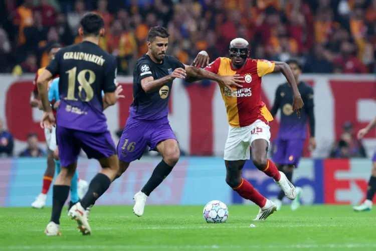 <p>Galatasaray evinde Barcelona'ya 4-1 kaybetti.</p>
